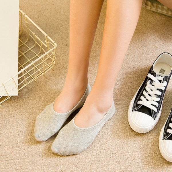 Women's Solid Color Socks Low Cut Shallow Mouth Leisure Boat Socks - Image 9