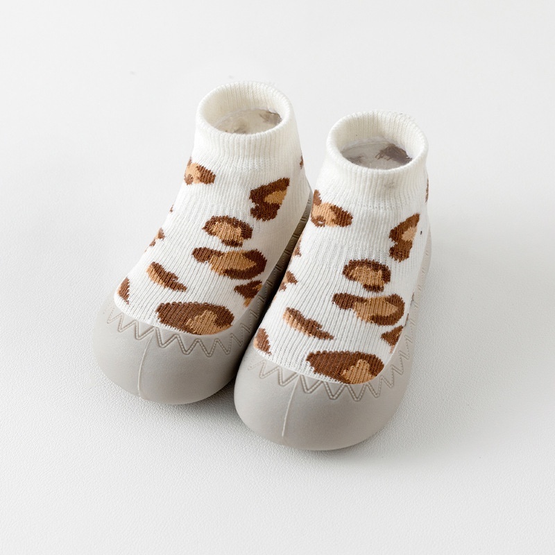 Newborn Indoor Socks - Image 5