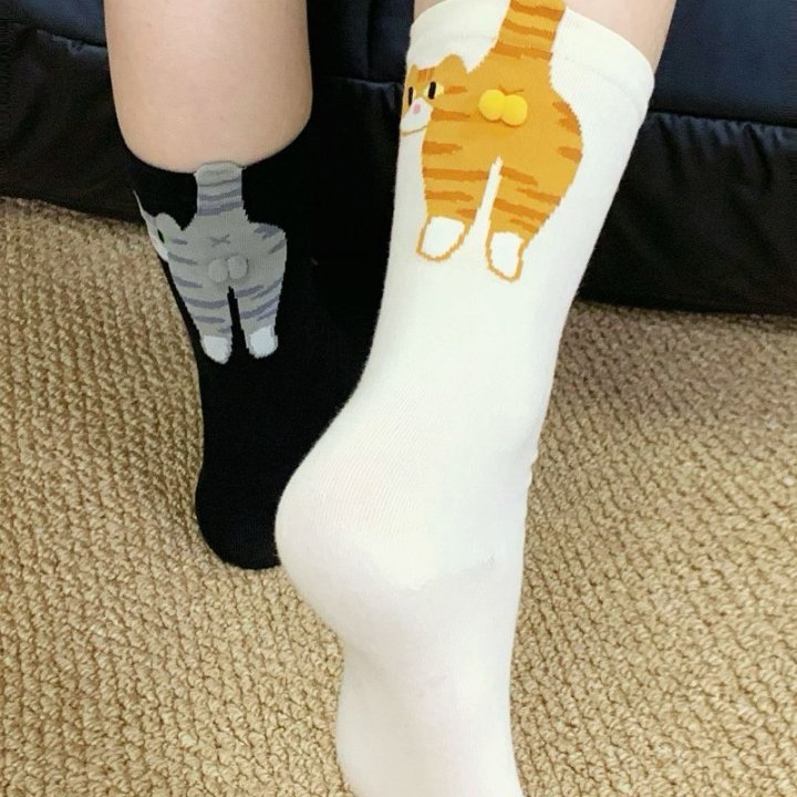 Cute Cat Socks With Balls Summer Breathable Soft Cotton Socks Funny Cotton Sock Middle Tube Girl Women Novelty Sport Socks - Image 2